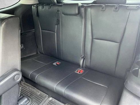 Used 2020 Toyota Highlander XLE FWD image 14