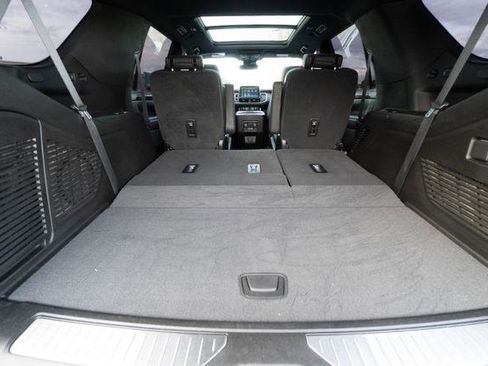 Used 2023 Chevrolet Tahoe Z71 w/ Luxury Package image 33