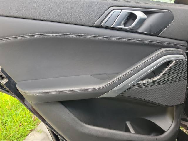 Used 2023 BMW X6 xDrive40i w/ M Sport Package AWD/4WD image 18