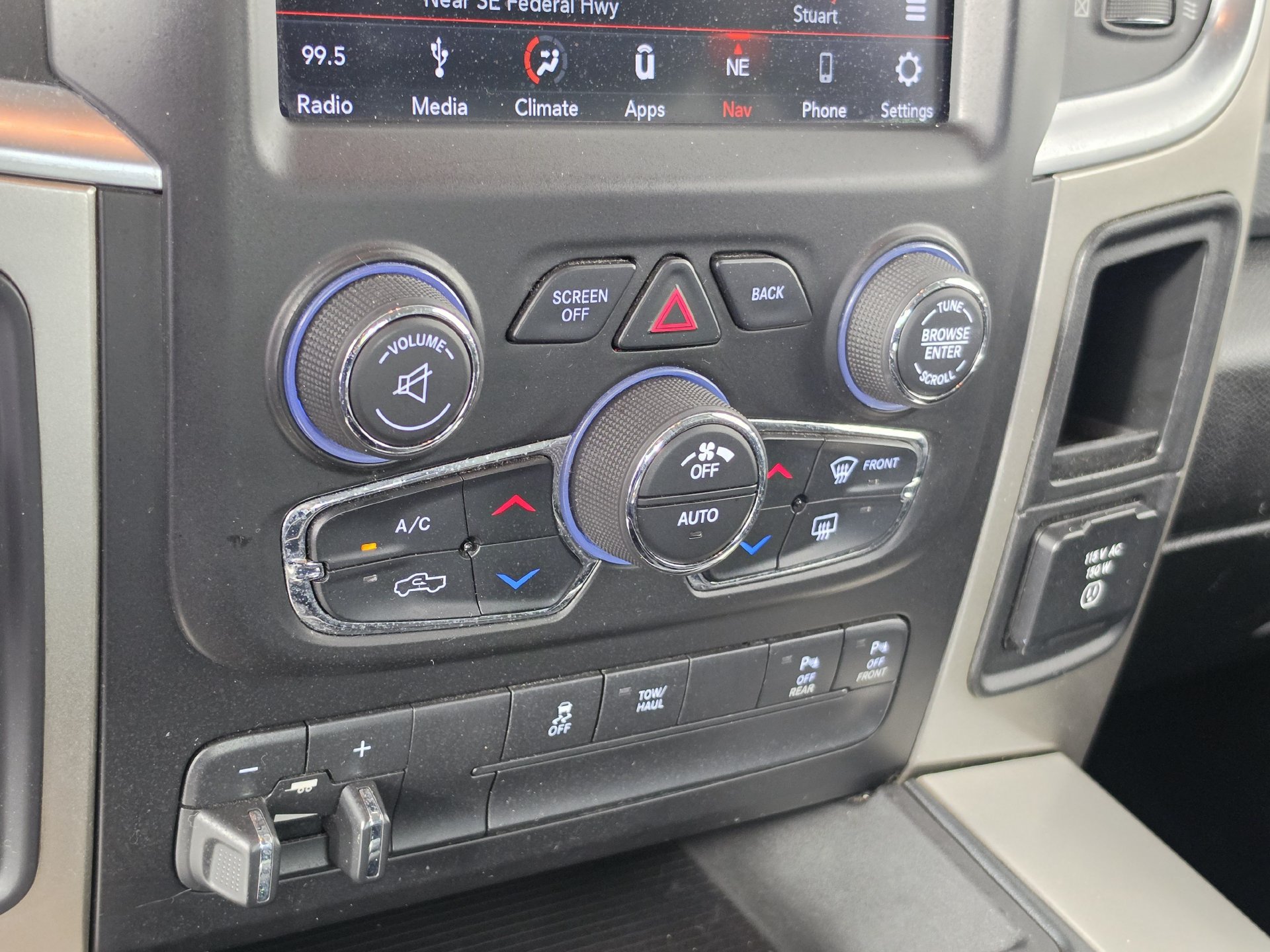 Used 2018 RAM 2500 Big Horn AWD/4WD image 18