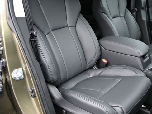 Certified 2025 Subaru Ascent Bronze Edition w/ Onyx Package image 34