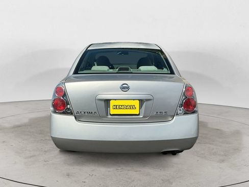 Used 2005 Nissan Altima 2.5 S w/ (F01) Convenience Pkg FWD image 6