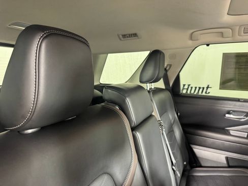 Used 2025 Nissan Pathfinder Platinum w/ Cargo Package FWD image 30