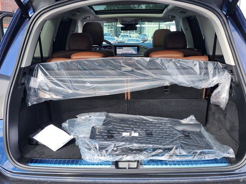 New 2026 Mercedes-Benz GLS 450 4MATIC image 36
