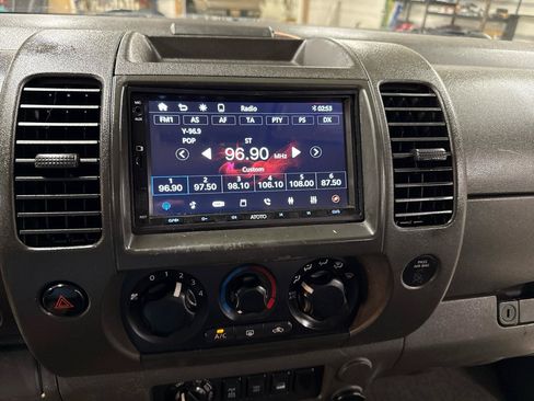 Used 2008 Nissan Xterra Off-Road w/ Tow Pkg AWD/4WD image 15
