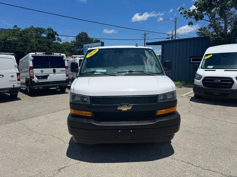 Used 2020 Chevrolet Express 2500 w/ Driver Convenience Package RWD image 4