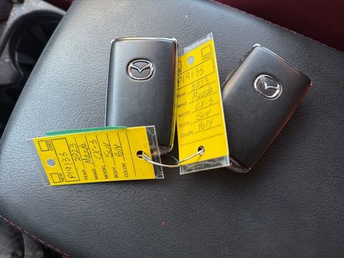 Used 2023 MAZDA CX-5 Carbon Edition image 15