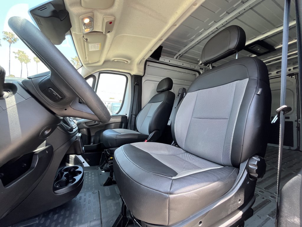 Used 2025 RAM ProMaster 2500 w/ Convenience Group FWD image 13