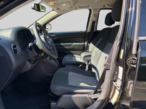 Used 2014 Jeep Compass Sport w/ Power Value Group FWD image 17