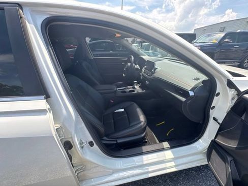 Used 2021 Nissan Altima 2.5 SR FWD image 4