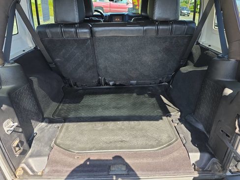 Used 2012 Jeep Wrangler Unlimited Sport AWD/4WD image 13
