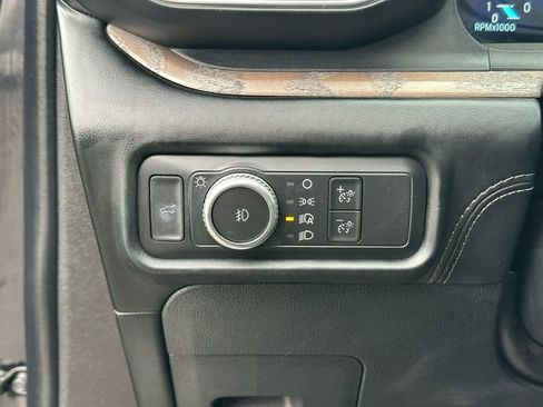 Used 2022 Ford Explorer Platinum w/ Equipment Group 601A AWD/4WD image 21