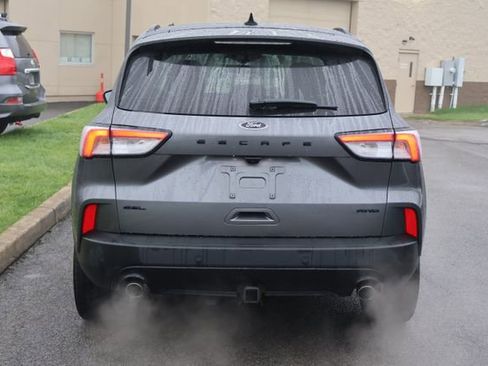 Used 2022 Ford Escape SEL w/ SEL Stealth AWD Package image 4