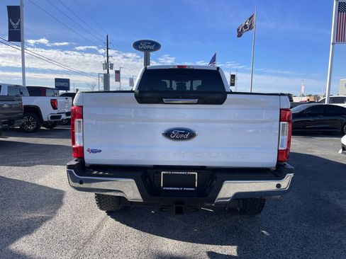 Used 2019 Ford F250 Lariat image 4