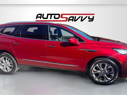 Used 2024 Buick Enclave Essence w/ Experience Buick Package image 8