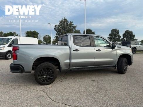 Used 2024 Chevrolet Silverado 1500 LT Trail Boss w/ Convenience Package II AWD/4WD image 15
