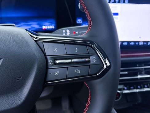 Used 2024 Chevrolet Traverse RS w/ LPO, Floor Liner Package image 33