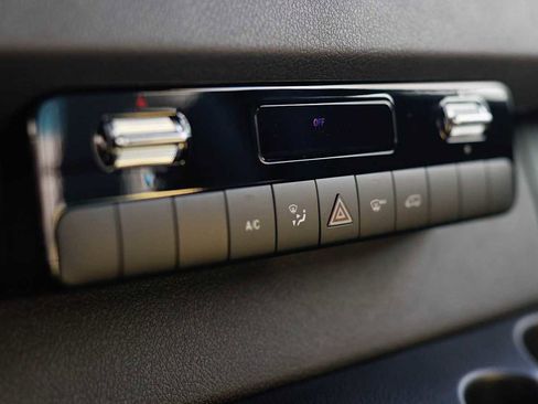 New 2025 Mercedes-Benz Sprinter 2500 image 35