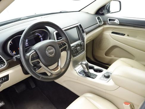 Certified 2018 Jeep Grand Cherokee Limited AWD/4WD image 24