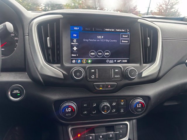 Used 2024 GMC Terrain SLT w/ LPO, Floor Liner Package AWD/4WD image 11