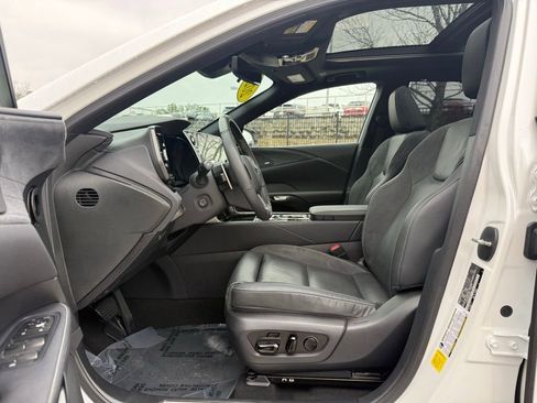 Used 2024 Lexus RX 350 AWD w/ Convenience Package image 28