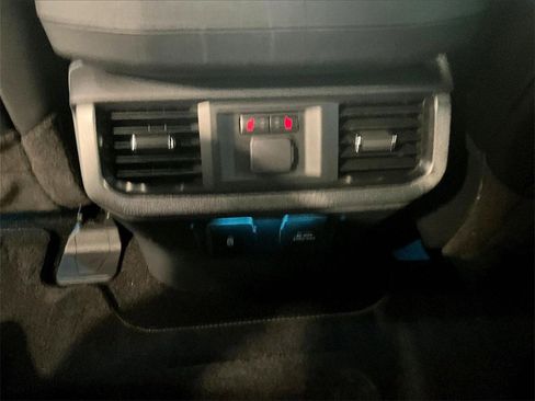 Used 2022 Ford F150 Platinum w/ Equipment Group 701A High image 27