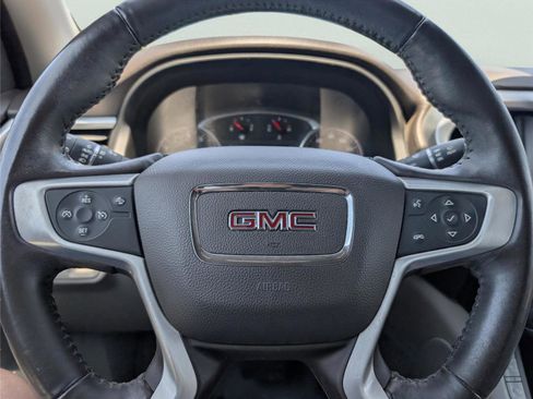Used 2017 GMC Acadia SLT FWD image 22
