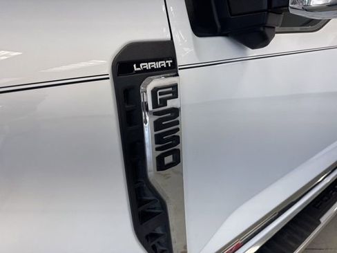 Used 2024 Ford F250 Lariat w/ Chrome Package image 7