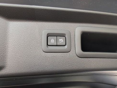 Used 2025 MAZDA CX-50 AWD 2.5 Hybrid w/ Weather Package image 17