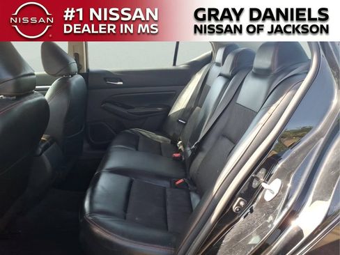 Used 2023 Nissan Altima 2.5 SR FWD image 26