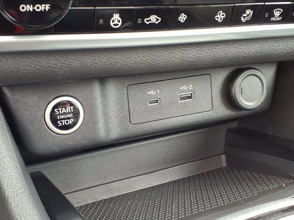 Certified 2023 Nissan Rogue SV w/ SV Premium B Package AWD/4WD image 24