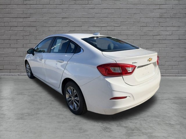 Used 2019 Chevrolet Cruze LT FWD image 4