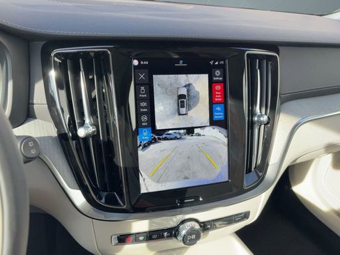 New 2026 Volvo V60 B5 Cross Country Ultra w/ Climate Package image 25
