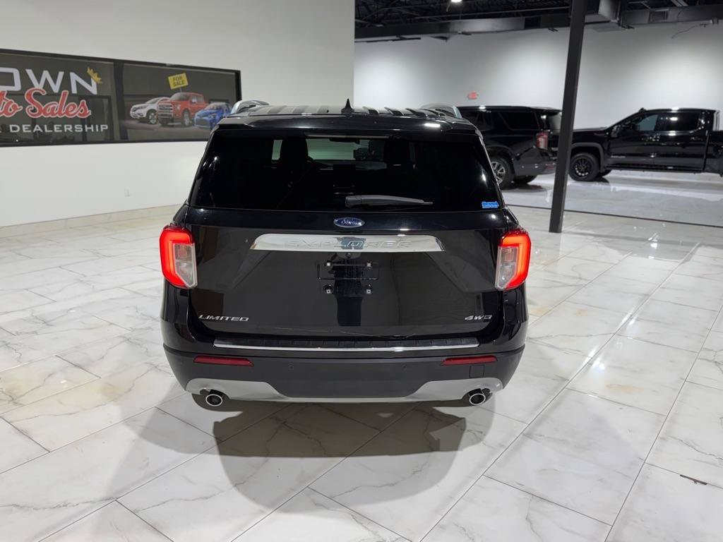 Used 2021 Ford Explorer Limited w/ Equipment Group 301A AWD/4WD image 9