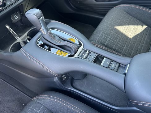 Used 2025 Honda HR-V Sport image 25