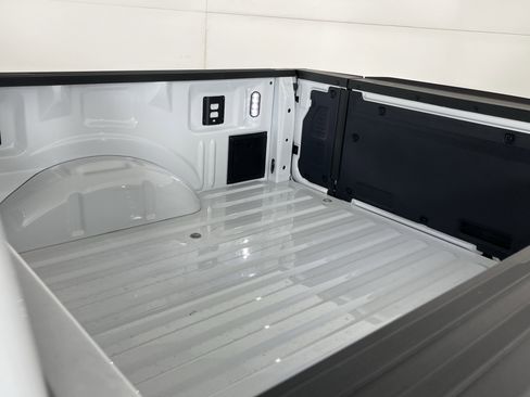 New 2025 Ford F150 Lariat w/ Equipment Group 502A High image 9