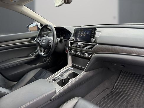 Used 2022 Honda Accord Touring image 15