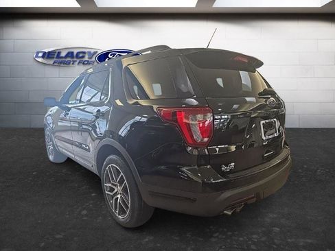 Used 2018 Ford Explorer Sport image 4