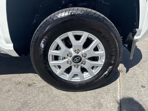 Used 2025 Toyota Tacoma SR5 image 11