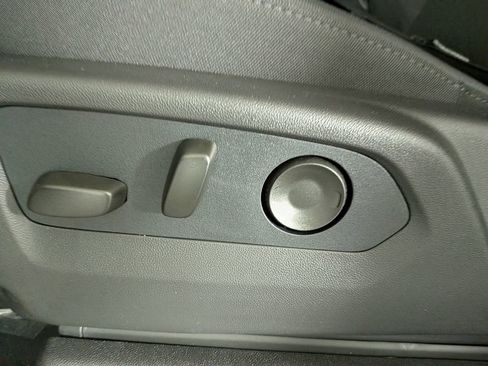 New 2026 GMC Sierra 2500 SLE w/ SLE Value Package; image 15