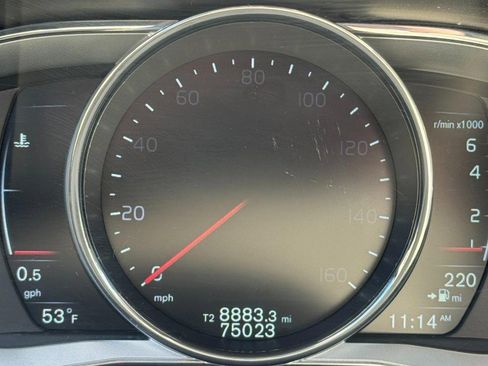 Used 2016 Volvo XC60 T5 Premier image 19