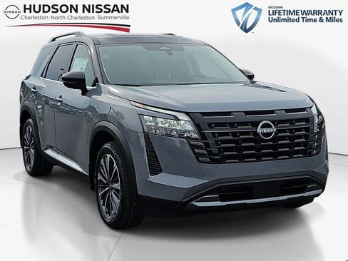 New 2026 Nissan Pathfinder Platinum FWD image 1