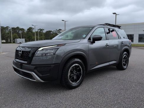 Used 2023 Nissan Pathfinder Rock Creek AWD/4WD image 9