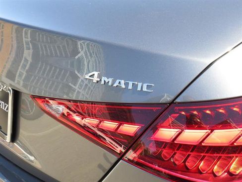 Used 2025 Mercedes-Benz C 300 4MATIC Sedan image 31