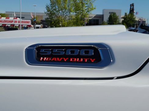 New 2026 RAM 5500 Tradesman AWD/4WD image 15