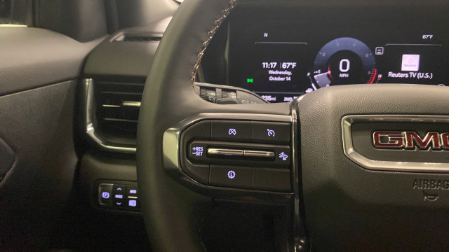 Used 2026 GMC Terrain AT4 w/ Convenience Package III AWD/4WD image 19