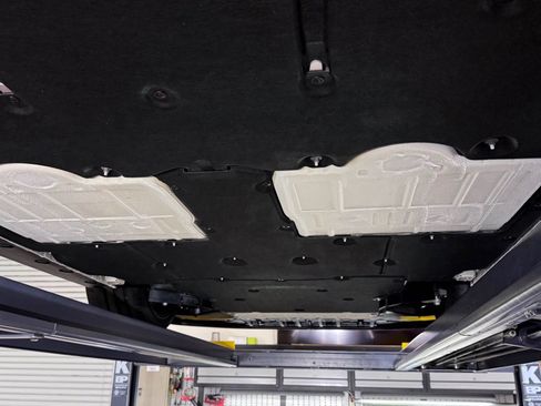 Used 2018 Porsche 911 GT2 RS image 86