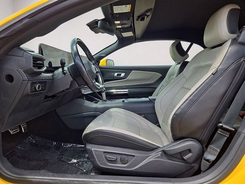 Used 2024 Ford Mustang Premium RWD image 18