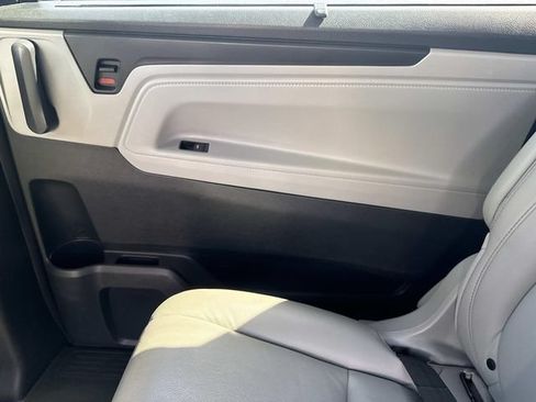 Certified 2023 Honda Odyssey Touring image 15