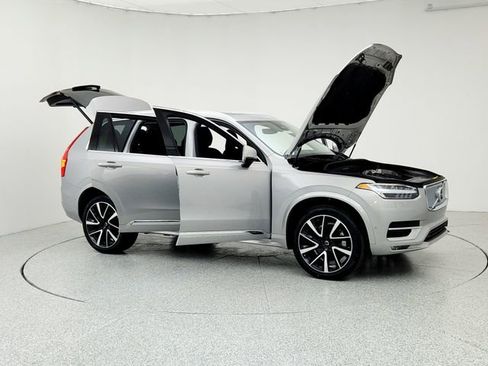 Used 2024 Volvo XC90 B5 Plus AWD/4WD image 10